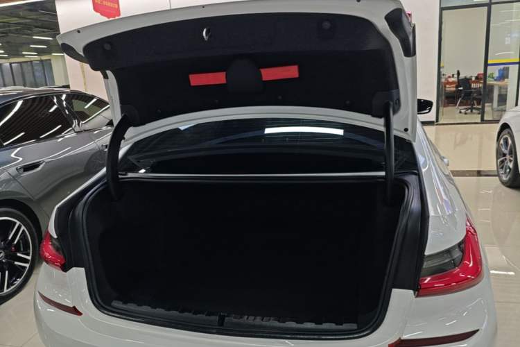 Used BMW 3 Series 2021 Restyled 325Li M Sport Package Trunk