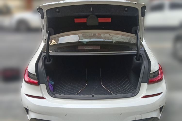 Used BMW 3 Series 2021 Second Facelift 325i M Sport Package Trunk