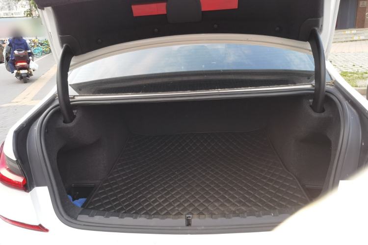 Used BMW 3 Series 2021 Second Facelift 320Li M Sport Package Trunk