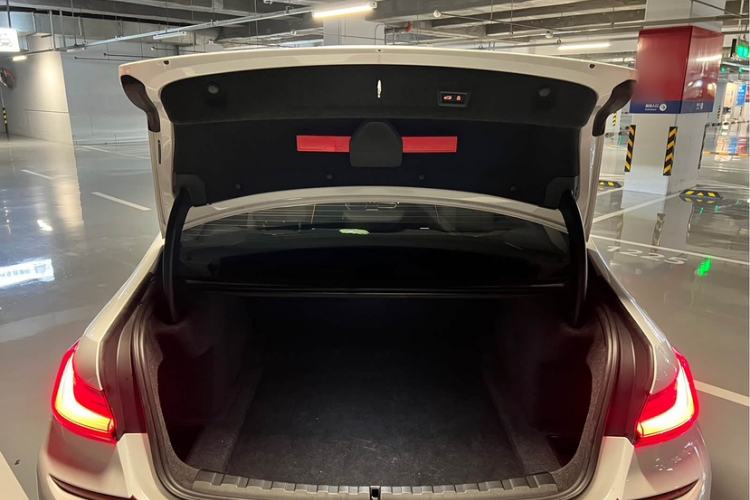 Used BMW 3 Series 2021 325Li M Sport Shadowline Package Trunk