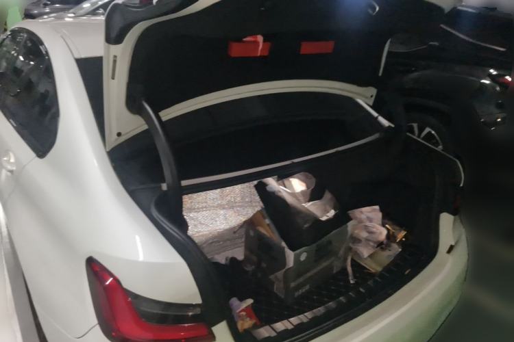 Used BMW 3 Series 2021 325i M Sport Night Edition package Trunk