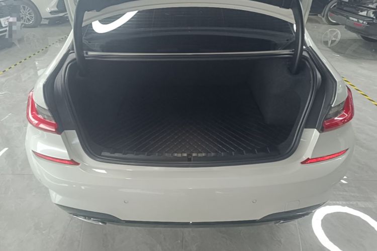 Used BMW 3 Series 2021 325Li M Sport Package Trunk