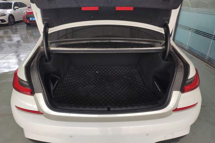 Used BMW 3 Series 2021 Facelifted 320Li M Sport Package Trunk
