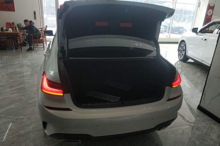 Used BMW 3 Series 2021 Restyled 325Li xDrive M Sport Package Trunk