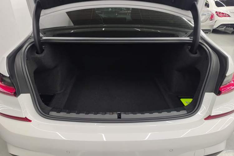Used BMW 3 Series 2021 Facelifted 320Li M Sport Package Trunk