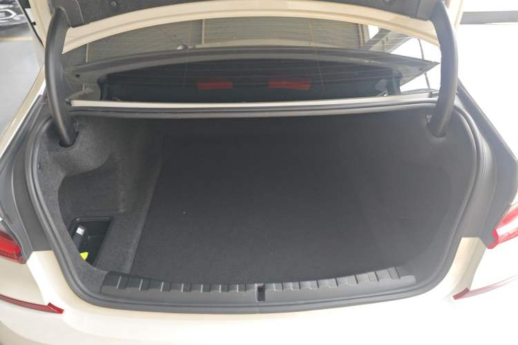 Used BMW 3 Series 2021 325Li M Sport Package Trunk