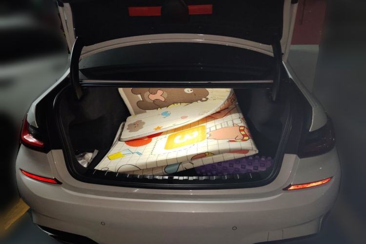 Used BMW 3 Series 2021 Second Facelift 320Li M Sport Package Trunk