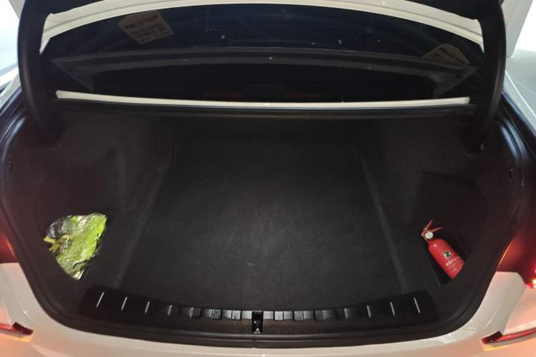 Used BMW 3 Series 2021 Restyled 325Li M Sport Package Trunk