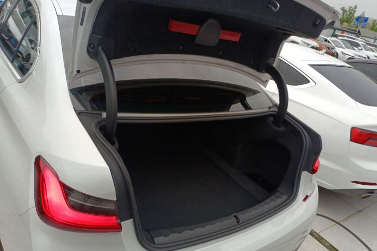 Used BMW 3 Series 2021 325Li M Sport Package Trunk