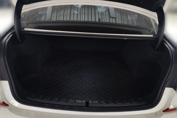 Used BMW 3 Series 2021 Facelifted 325Li M Sport Night Edition Package Trunk