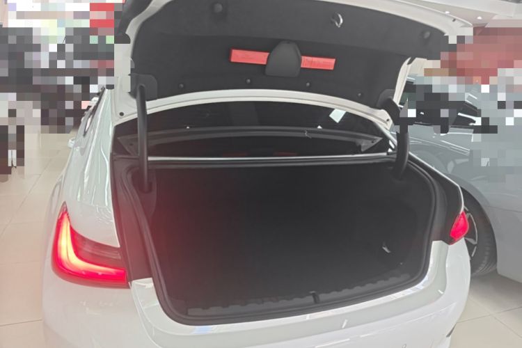 Used BMW 3 Series 2021 Second Facelift 320i Sport Package Trunk