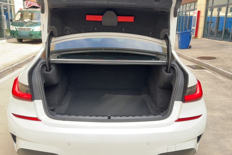 Used BMW 3 Series 2021 Second Facelift 325Li M Sport Package Trunk