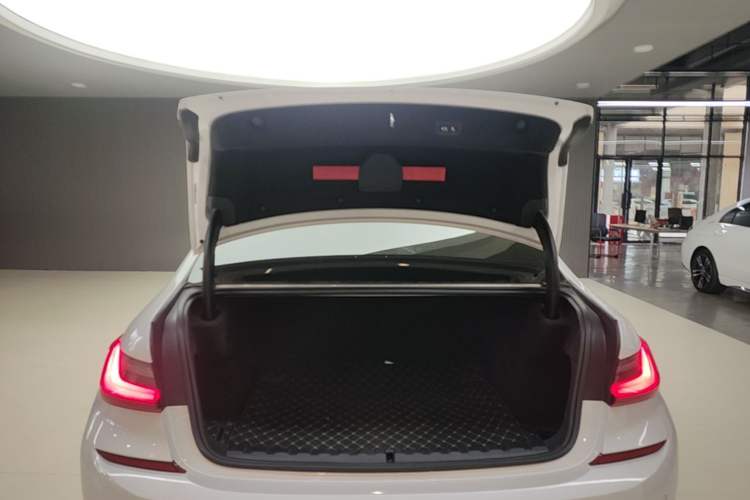 Used BMW 3 Series 2021 Restyled 325Li M Sport Package Trunk