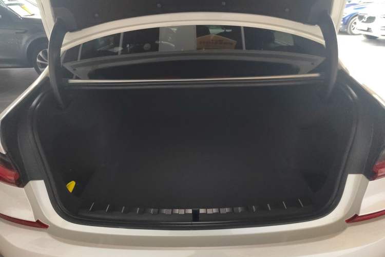 Used BMW 3 Series 2021 320Li M Sport Package Trunk