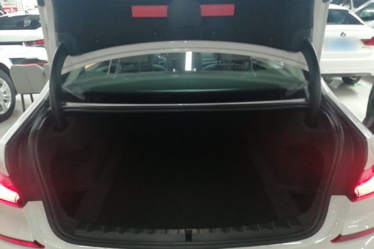 Used BMW 3 Series 2021 Second Facelift 325i M Sport Package Trunk