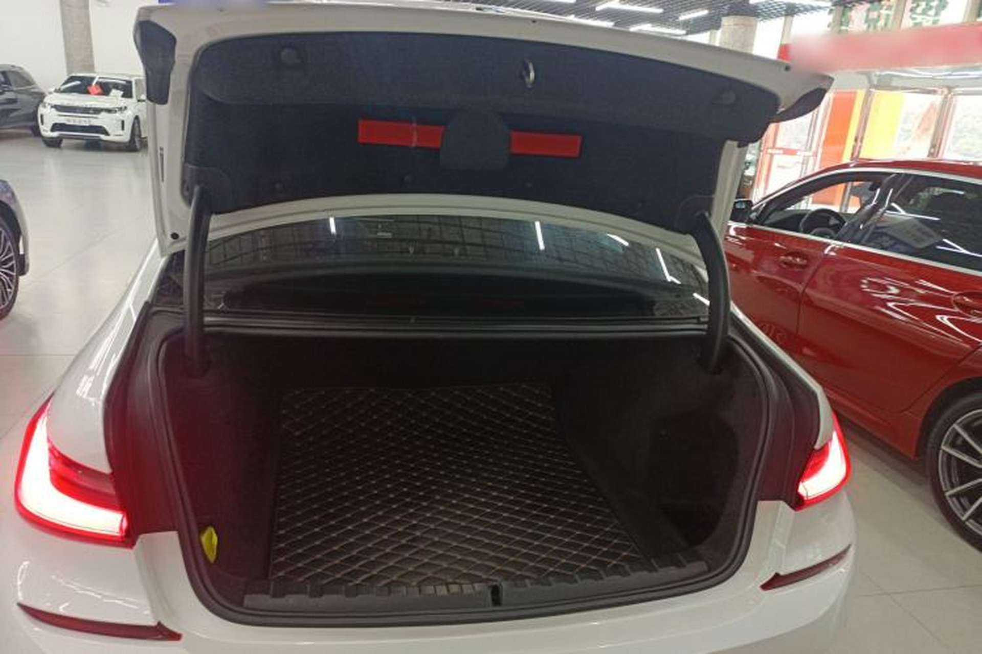 Used BMW 3 Series 2021 Facelifted 320Li M Sport Package Trunk