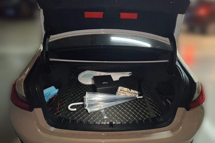 Used BMW 3 Series 2021 320i Sport Package Trunk