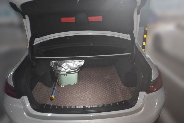 Used BMW 3 Series 2021 320i Sport Package Trunk