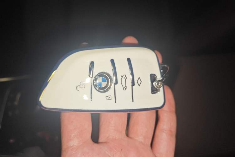 Used BMW 3 Series 2021 325Li M Sport Shadowline Package Vehicle Key