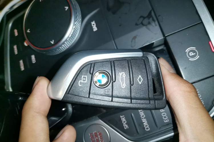 Used BMW 3 Series 2021 320Li M Sport Package Vehicle Key