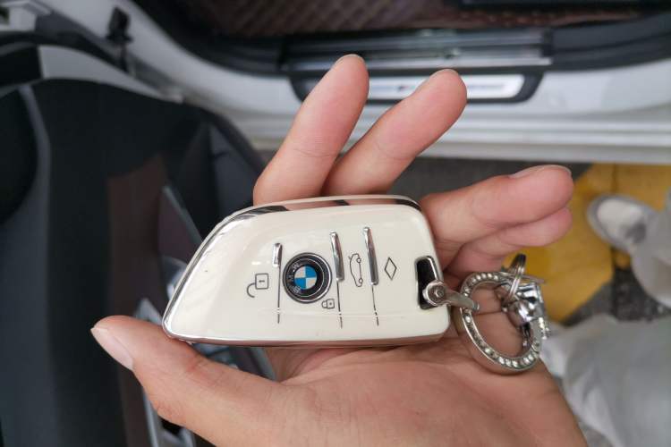 Used BMW 3 Series 2021 Restyled 325i M Sport Package Vehicle Key