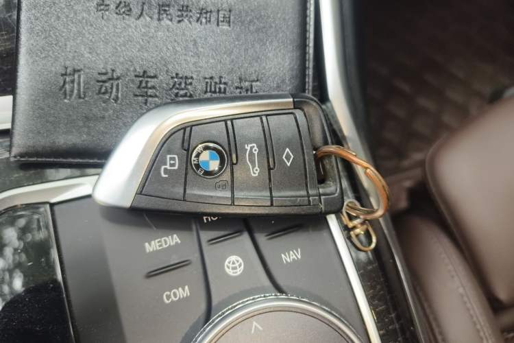 Used BMW 3 Series 2021 Second Facelift 325Li M Sport Package Vehicle Key