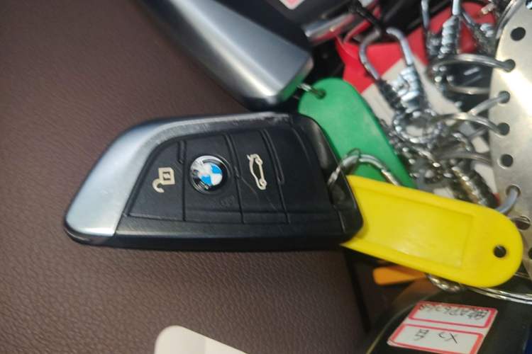 Used BMW 3 Series 2021 325Li M Sport Package Vehicle Key