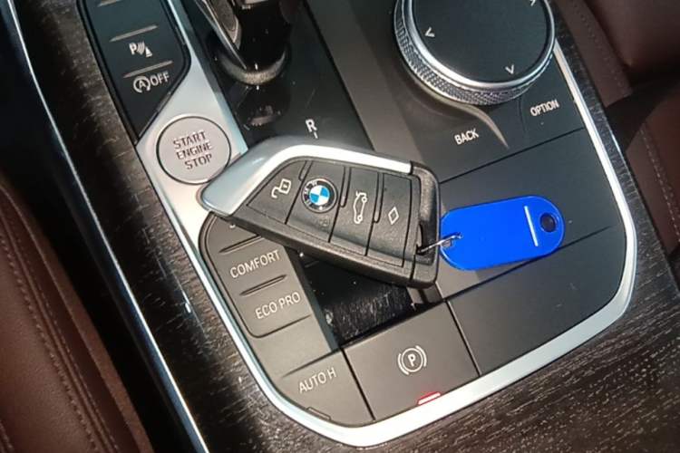 Used BMW 3 Series 2021 Restyled 325Li M Sport Package Vehicle Key