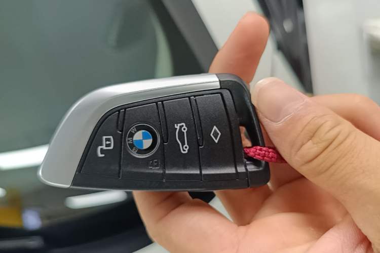 Used BMW 3 Series 2021 Second Facelift 325i M Sport Night Edition Package Vehicle Key