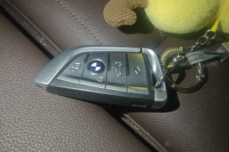 Used BMW 3 Series 2021 325Li M Sport Shadowline Package Vehicle Key