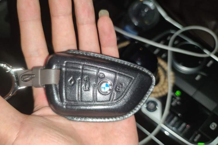 Used BMW 3 Series 2021 Second Facelift 325Li M Sport Package Vehicle Key