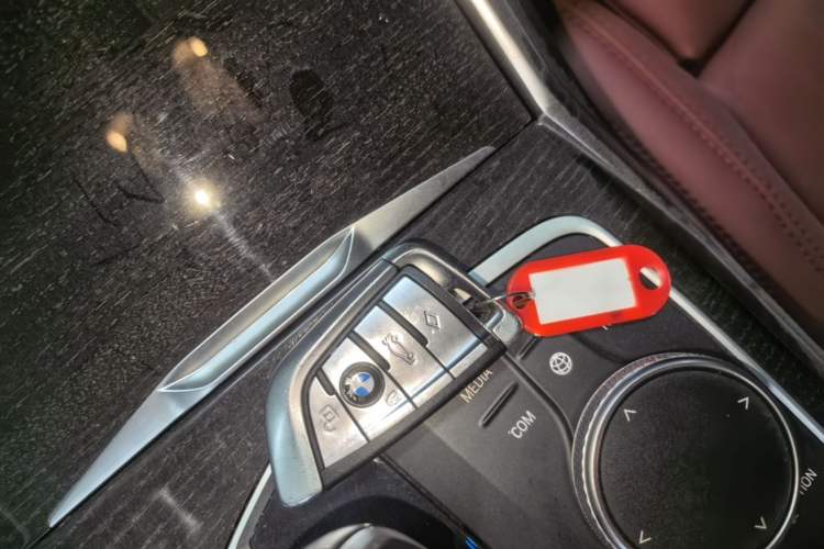 Used BMW 3 Series 2021 Second Facelift 325Li M Sport Package Vehicle Key