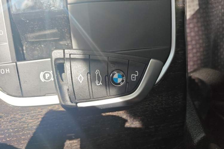 Used BMW 3 Series 2021 Restyled 325Li M Sport Package Vehicle Key