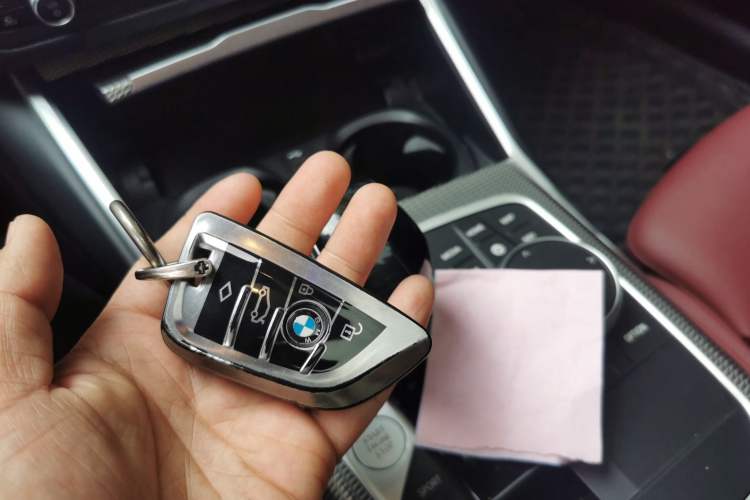 Used BMW 3 Series 2021 325i M Sport Night Edition package Vehicle Key