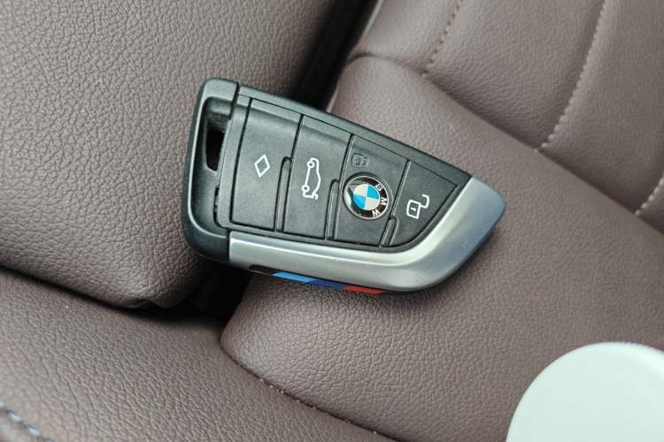 Used BMW 3 Series 2021 Restyled 325Li M Sport Package Vehicle Key