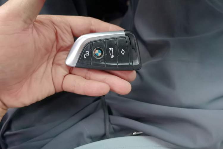 Used BMW 3 Series 2021 Second Facelift 320Li M Sport Package Vehicle Key