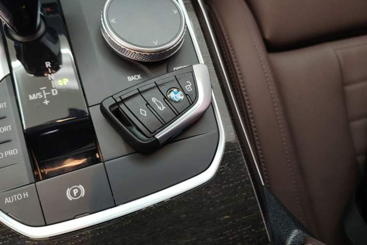 Used BMW 3 Series 2021 Restyled 325Li xDrive M Sport Package Vehicle Key
