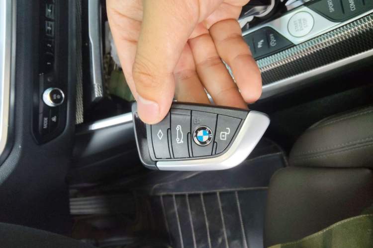 Used BMW 3 Series 2021 325Li M Sport Shadowline Package Vehicle Key