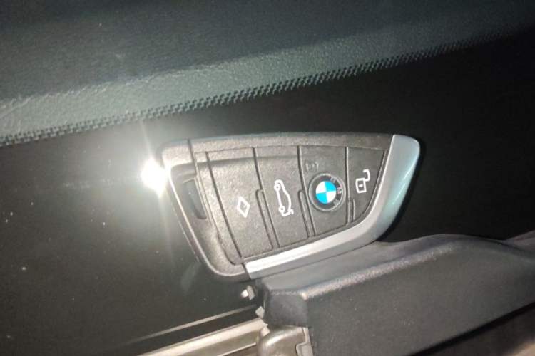 Used BMW 3 Series 2021 Restyled 325Li M Sport Package Vehicle Key