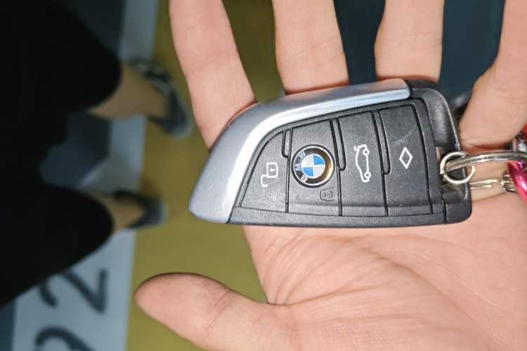 Used BMW 3 Series 2021 Second Facelift 325i M Sport Package Vehicle Key