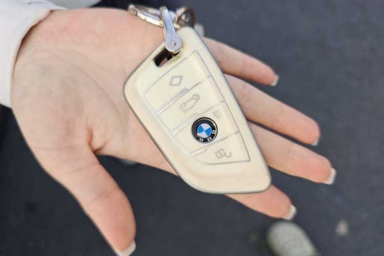 Used BMW 3 Series 2021 Second Facelift 325Li M Sport Night Edition Package Vehicle Key