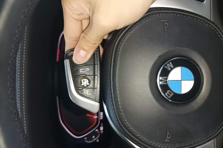 Used BMW 3 Series 2021 Restyled 325Li M Sport Package Vehicle Key