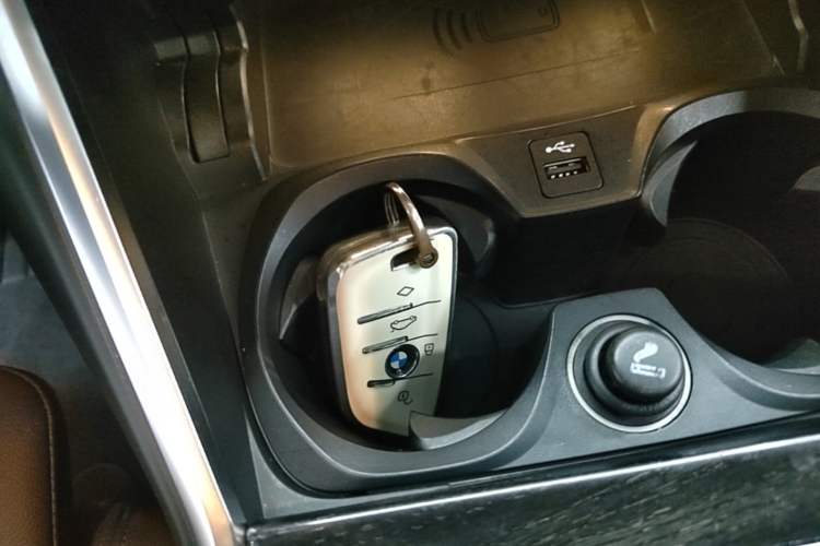 Used BMW 3 Series 2021 Restyled 325Li M Sport Package Vehicle Key