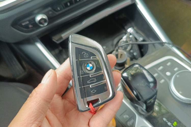 Used BMW 3 Series 2021 Restyled 325Li M Sport Package Vehicle Key