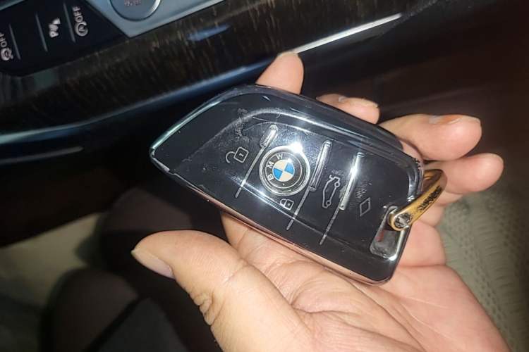 Used BMW 3 Series 2021 Second Facelift 325Li M Sport Package Vehicle Key