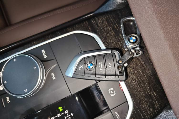 Used BMW 3 Series 2021 Restyled 325Li M Sport Package Vehicle Key
