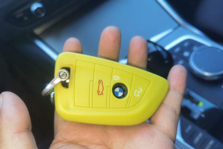 Used BMW 3 Series 2021 325i M Sport Night Edition package Vehicle Key