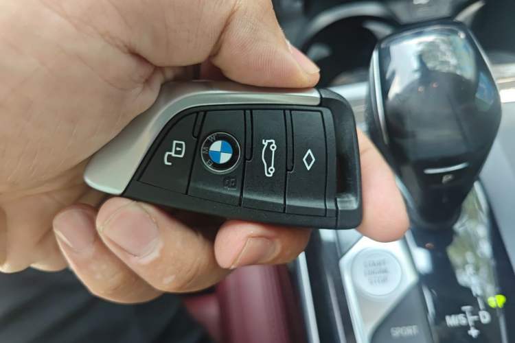 Used BMW 3 Series 2021 325Li M Sport Package Vehicle Key