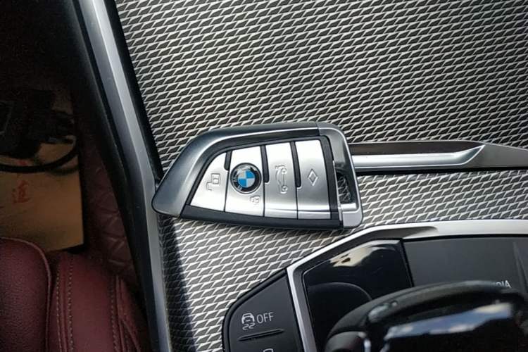 Used BMW 3 Series 2021 325i M Sport Night Edition package Vehicle Key