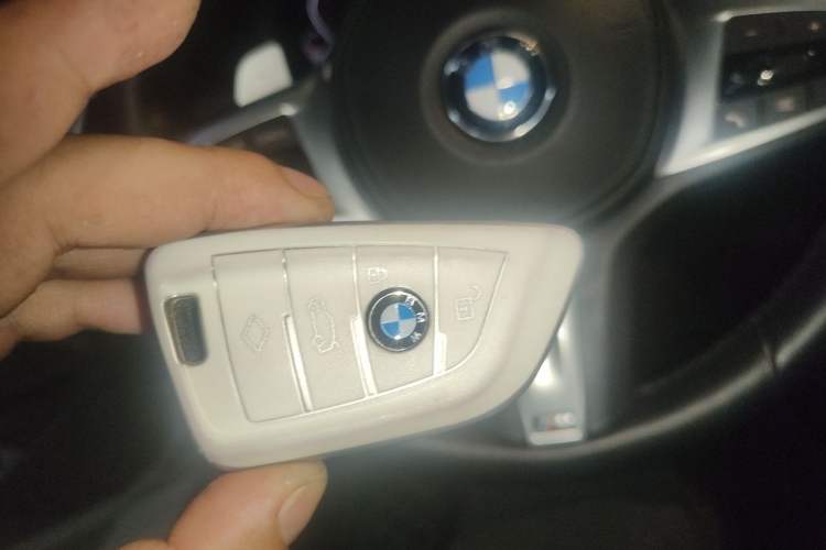 Used BMW 3 Series 2021 Second Facelift 325Li M Sport Night Edition Package Vehicle Key